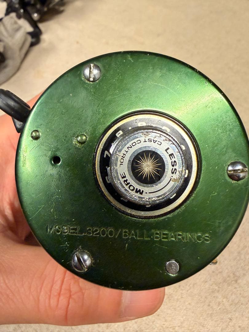 オールド HEDDON 3200 ベイトリール 日本製 CAST CONTROL