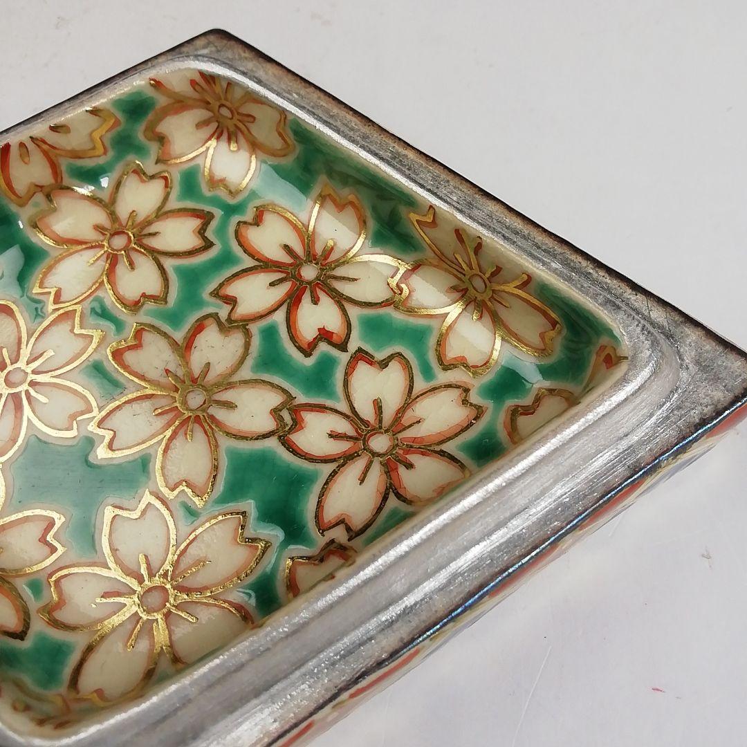 Ｔ９００　香合　『仁清　菱柳桜絵』『中村秋峰 造』　共箱　茶道具