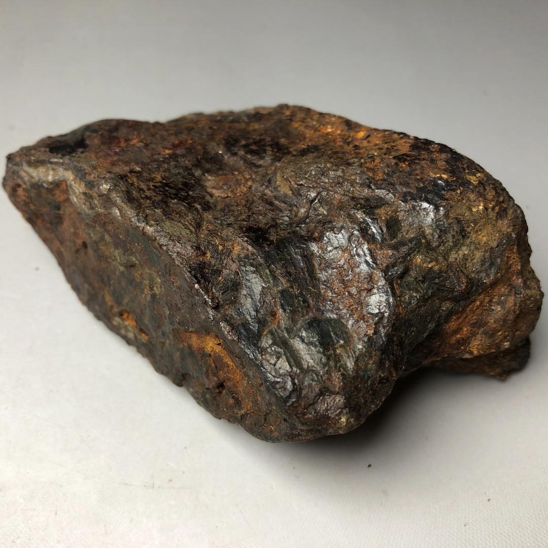 アルタイ隕石　隕石 鉄隕石　エンドカット　ナチュラル　重さ約680ｇ