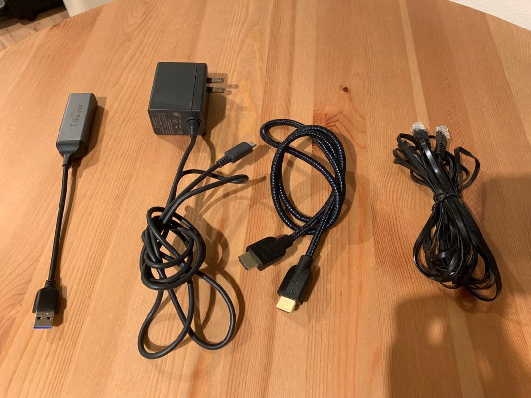 【お得】Nintendo Switch 本体 ・PlayStation 4 本体