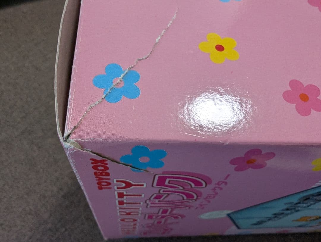 HELLO KITTY エレベーターバンク　箱つき