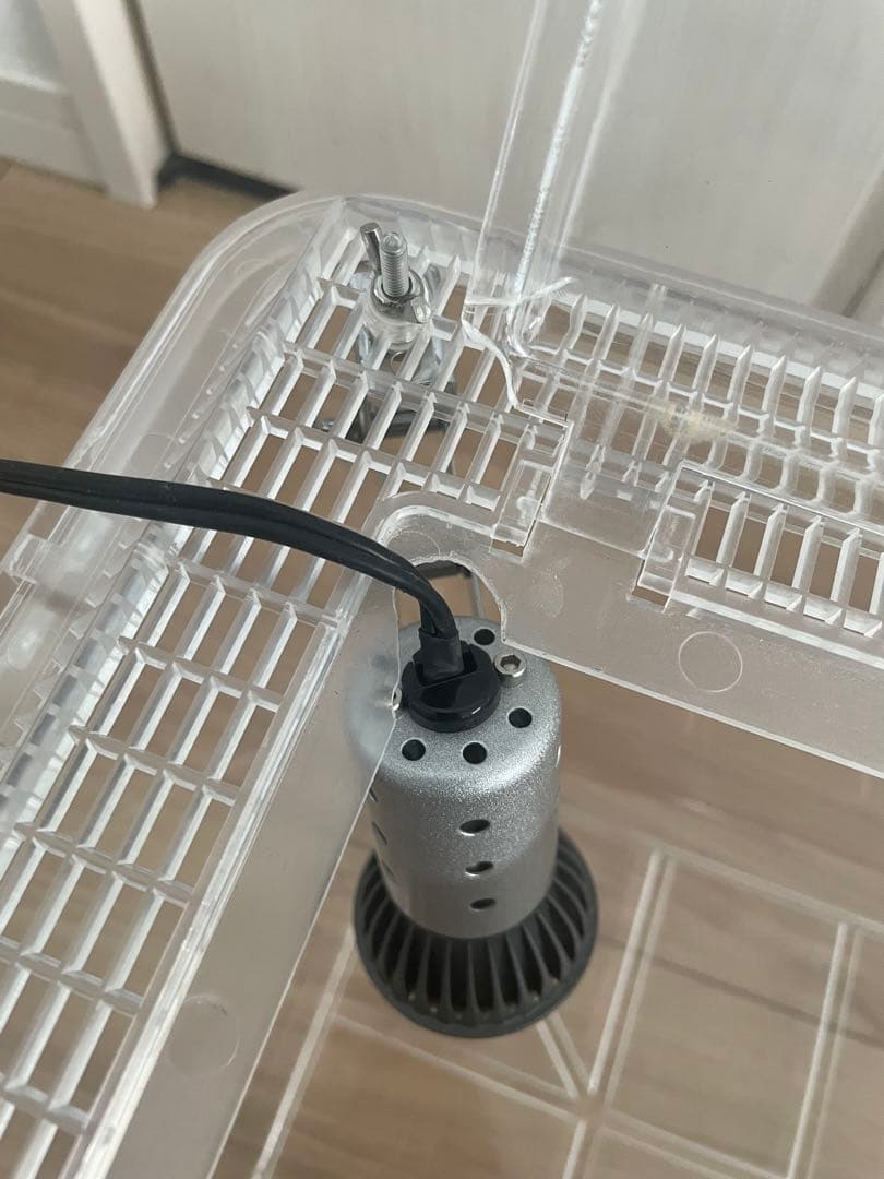 ケージ　カナヘビ　トカゲ　爬虫類　虫かご　飼育ケース　UVBライト　LED