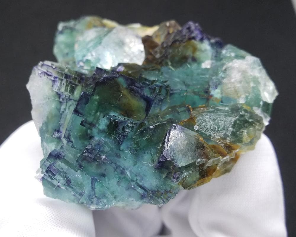 375 フローライト エロンゴ産 ブルーグリーン パープル 蛍石