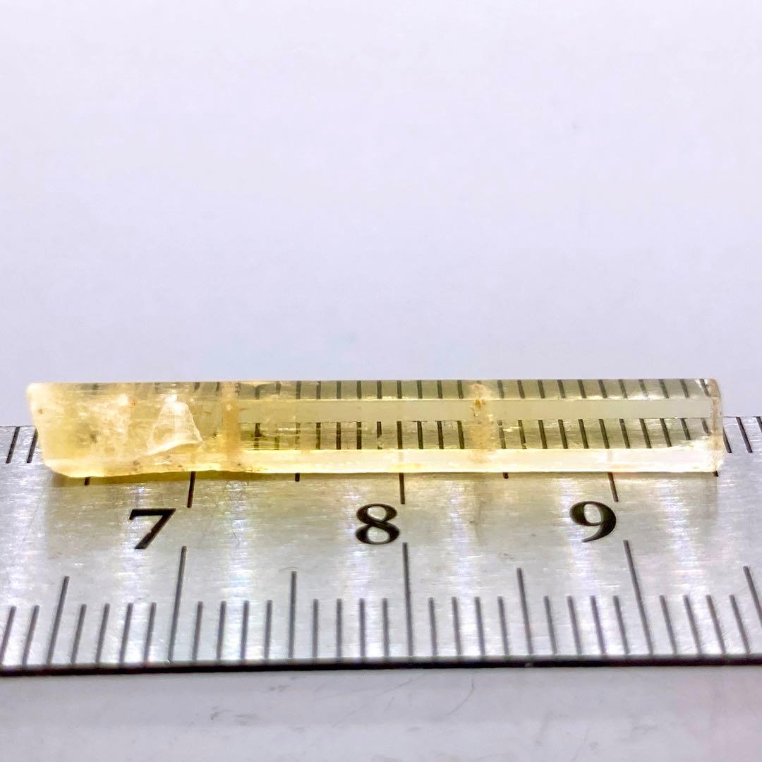 し*ろ様 ヘリオドール ベリル　原石　鉱物標本　天然石　842