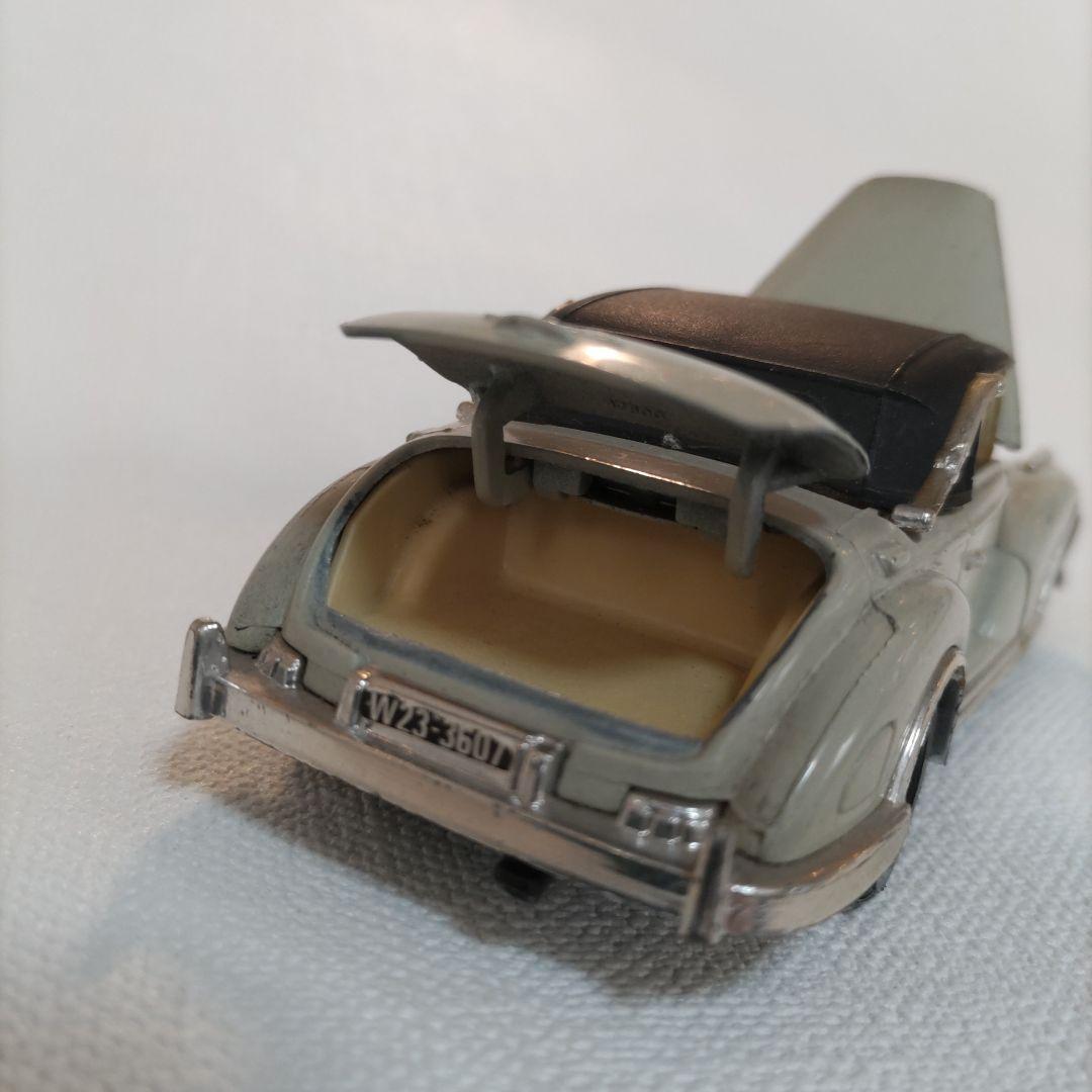 (送料込み)【1/36ダイキャストカー】Corgi メルセデス ベンツ 300S