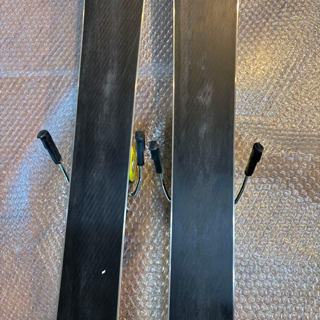 ROSSIGNOL FAMOUS2 スキー板 ロシニョール　カービングスキー