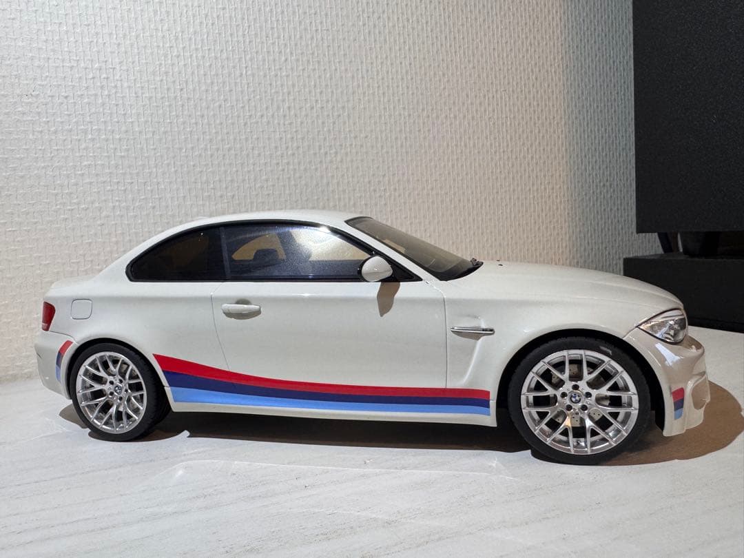 GT Spirit  1シリーズ ミニカー 1/18