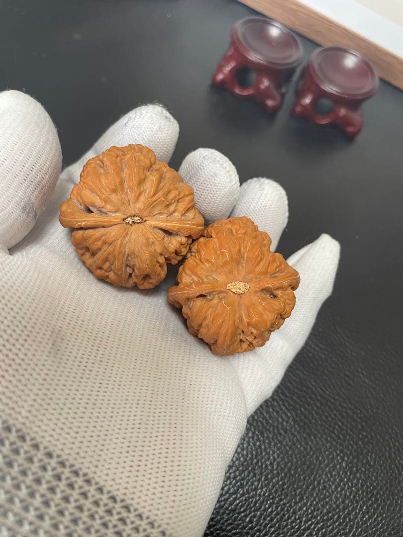 ❤️No.433 遊ぶクルミ　文玩核桃 精配球形红皮大粗筋