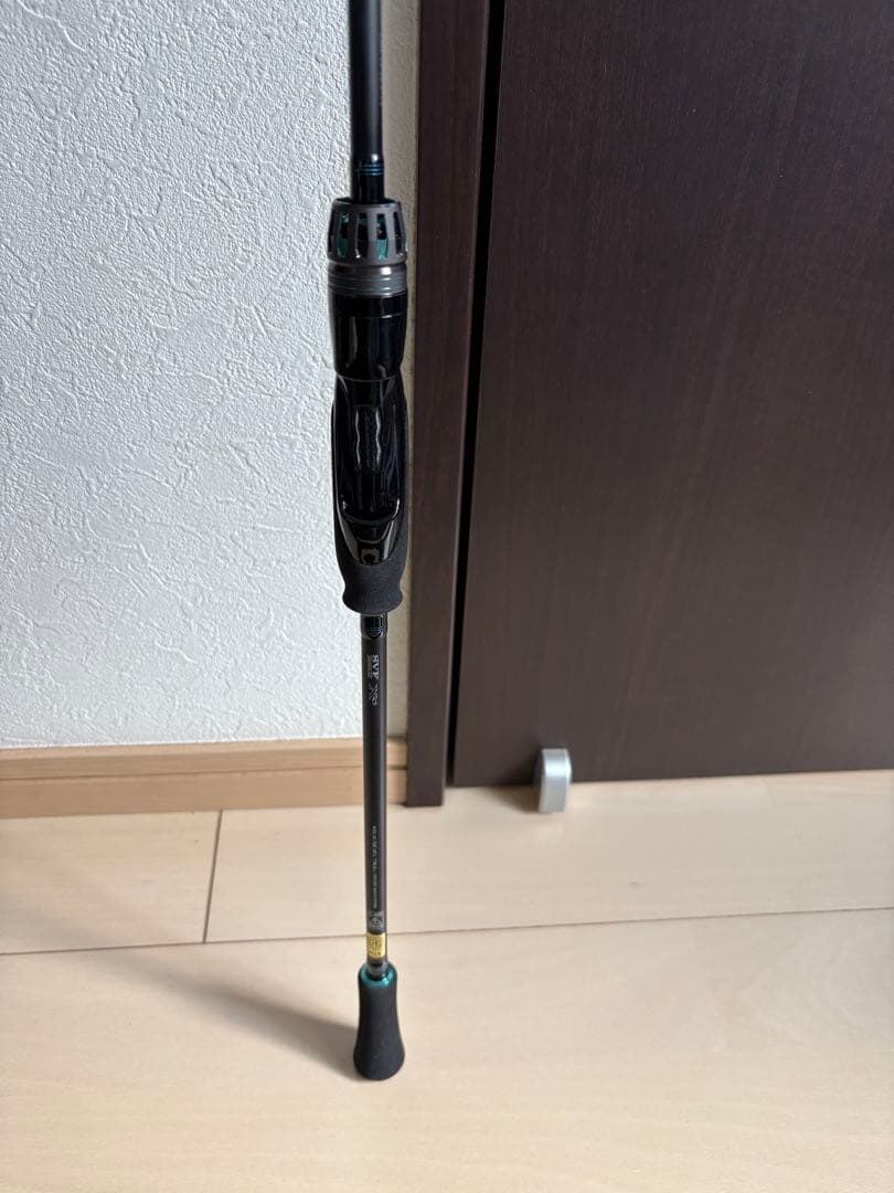 ダイワ 25 エメラルダス AIR IL (インターラインモデル) 77MLM