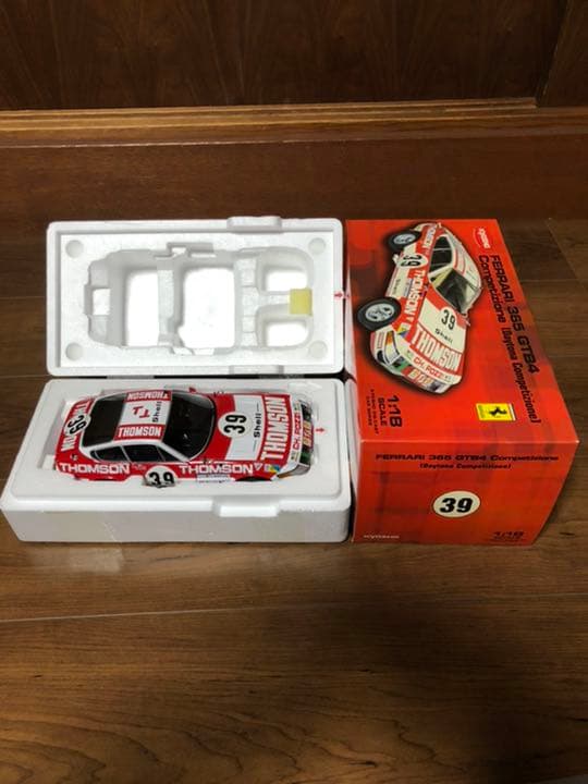 絶版未展示品　京商 1/18 フェラーリ365GTB