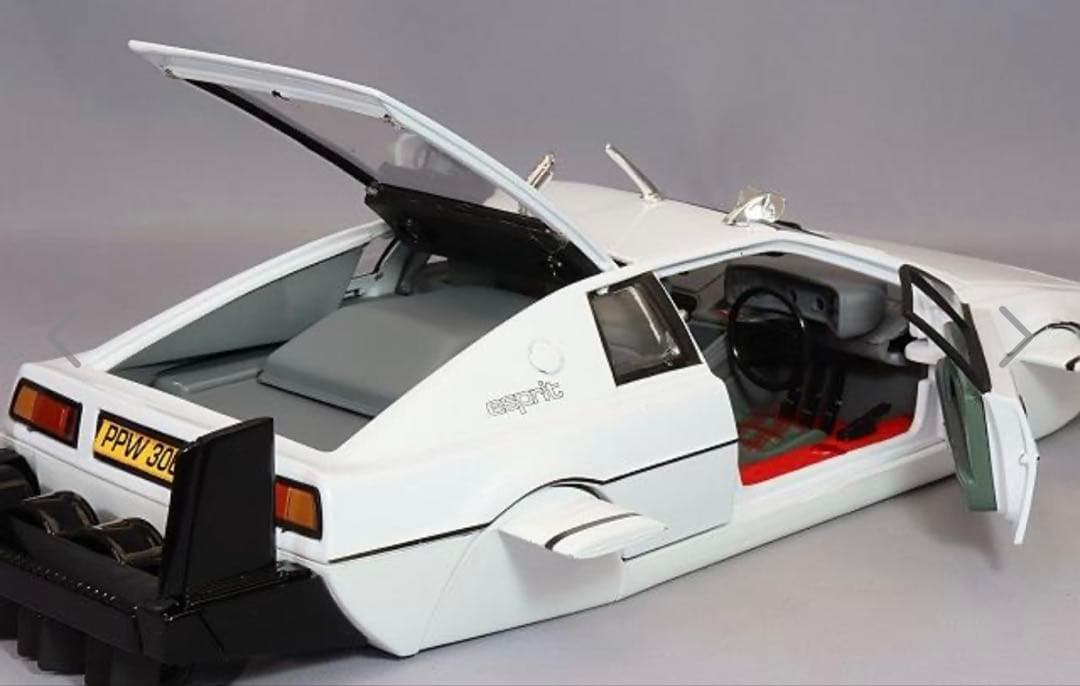 新品未開封　水陸両用変形 Lotus Esprit S1 007ボンドカー