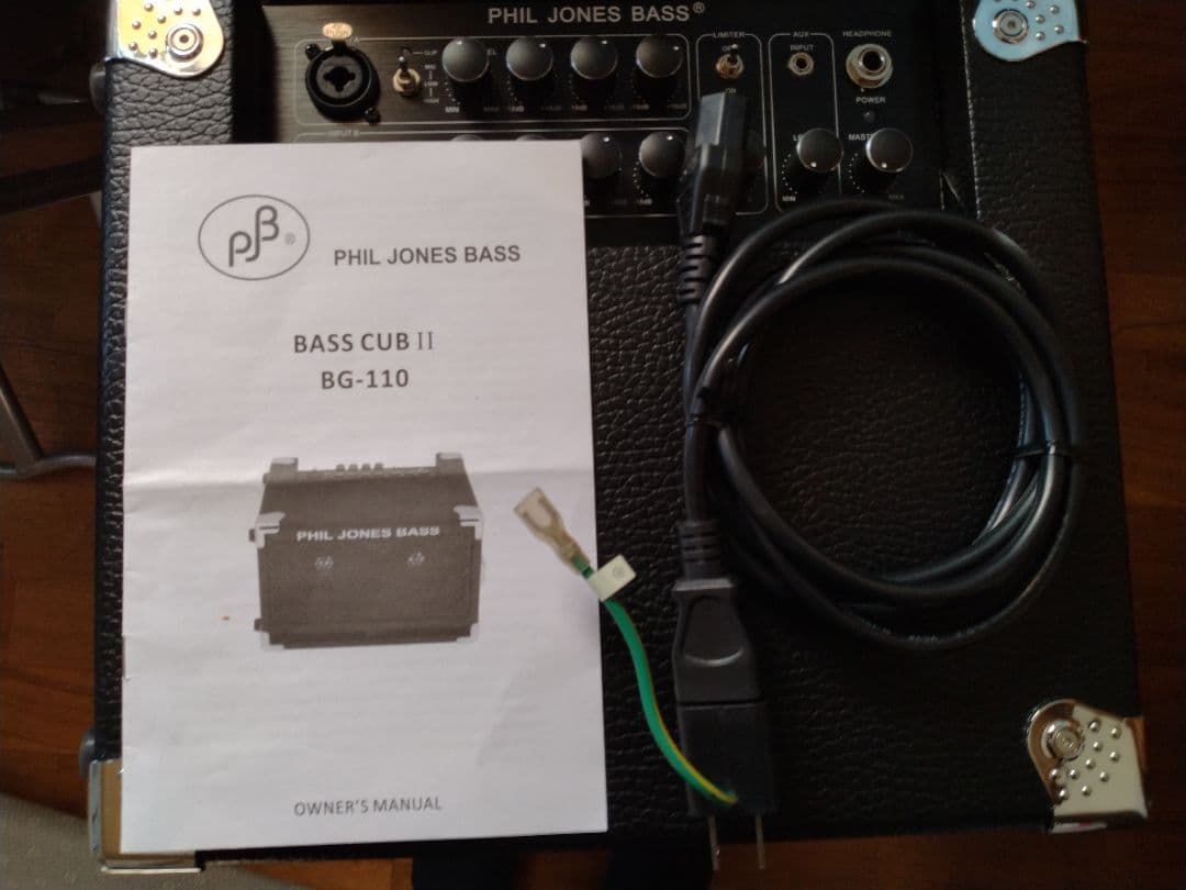 フィル・ジョーンズ Phill Jones Bass CubⅡ ベースカブ