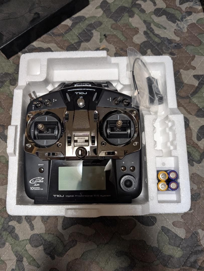 Futaba 10J 10チャンネルプロポ 飛行機用、収納ケース 、サーボ