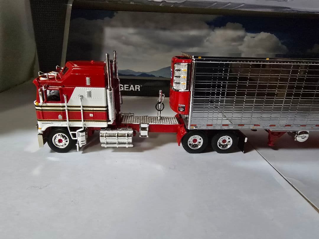 DCP 1/64 KENWORTH K100 カスタム品