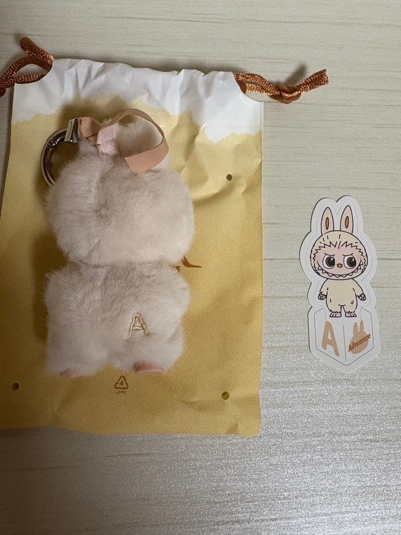 正規品 ラブブ PIN FOR LOVE イニシャル A