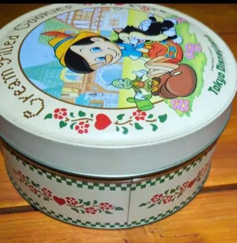 ディズニー 缶
