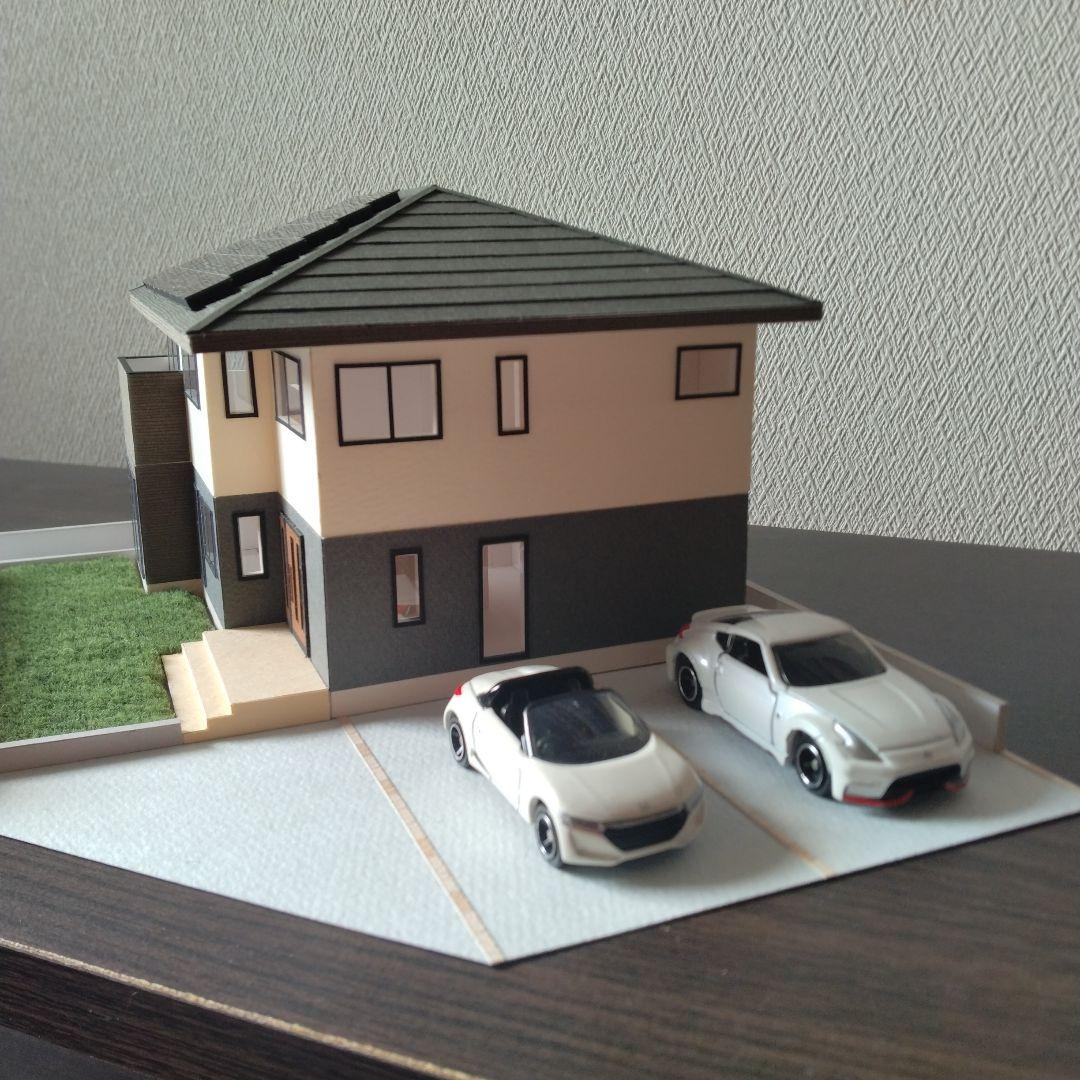 100分の1，2階建て内外模型No.98『陽だまりで，お正月』