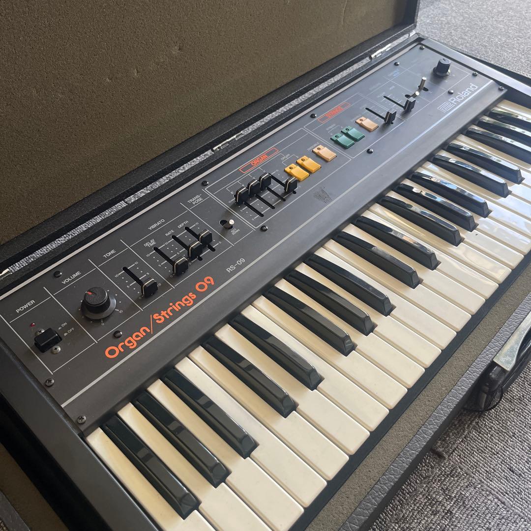 Roland RS-09 アナログシンセ *デッドストック品 ハードケース付