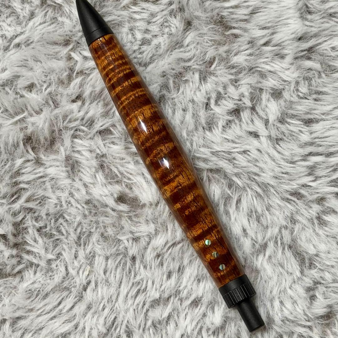 木軸ペン　ハワイアンコア　5A＋グレード　ラッカー仕上げ　縮杢