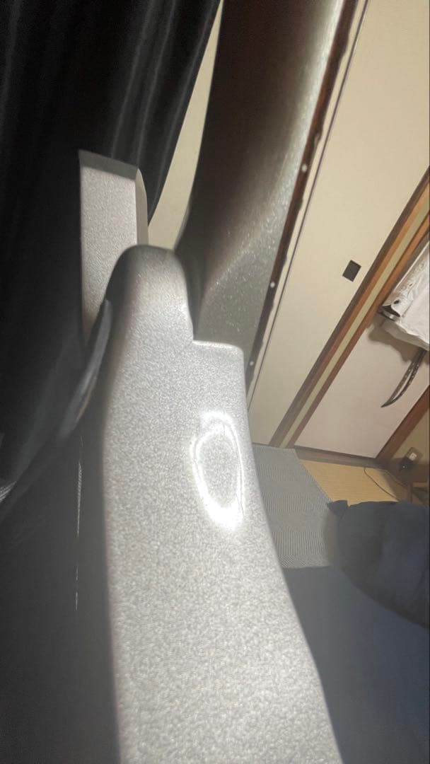 シルバーエクスプローラータイプエレキギター　Cort