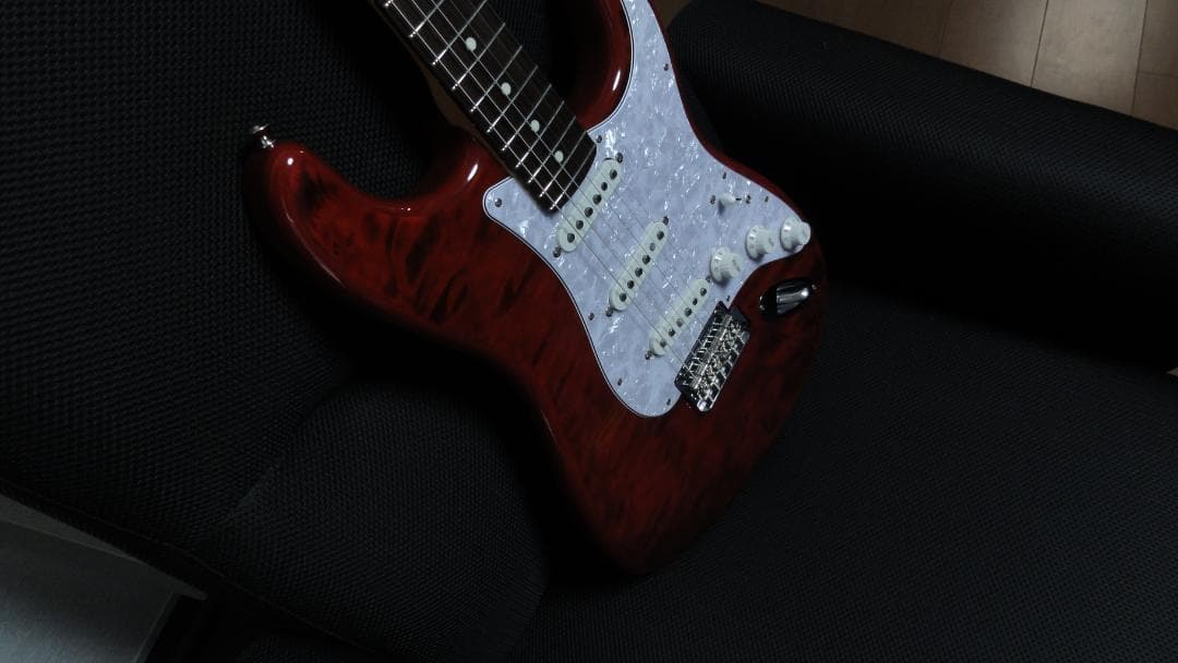 Hybrid II 2024 Collection Quilt Red 新同品