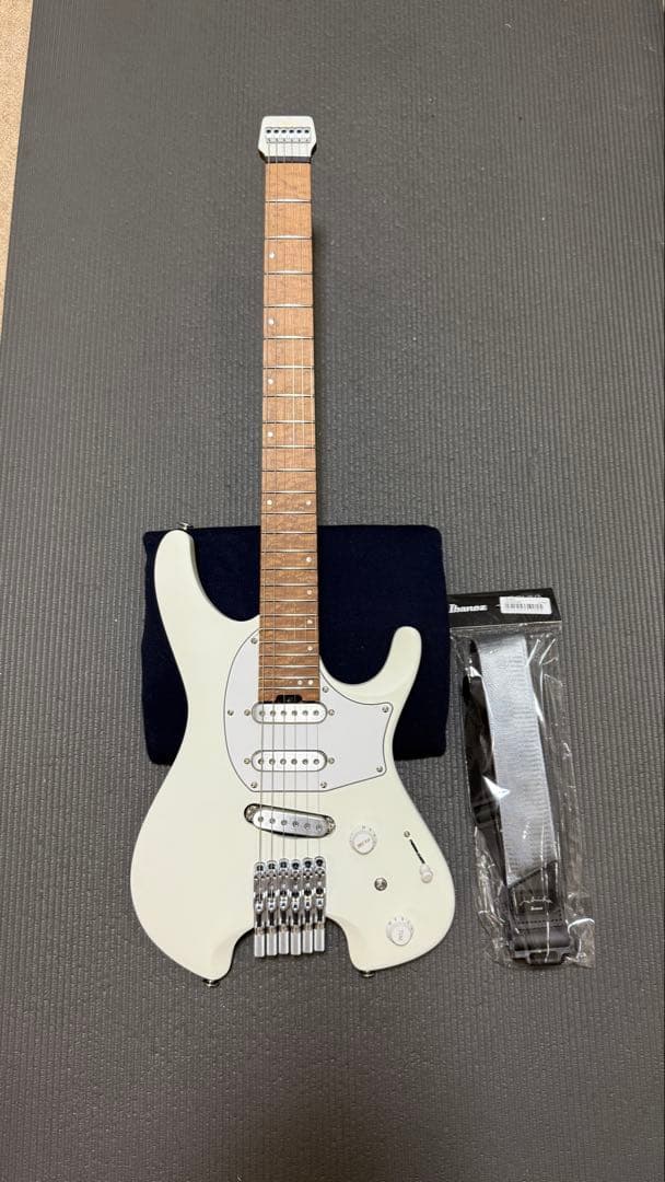 Ibanez ICHI10 IchikaNito model ストラップ付　新同