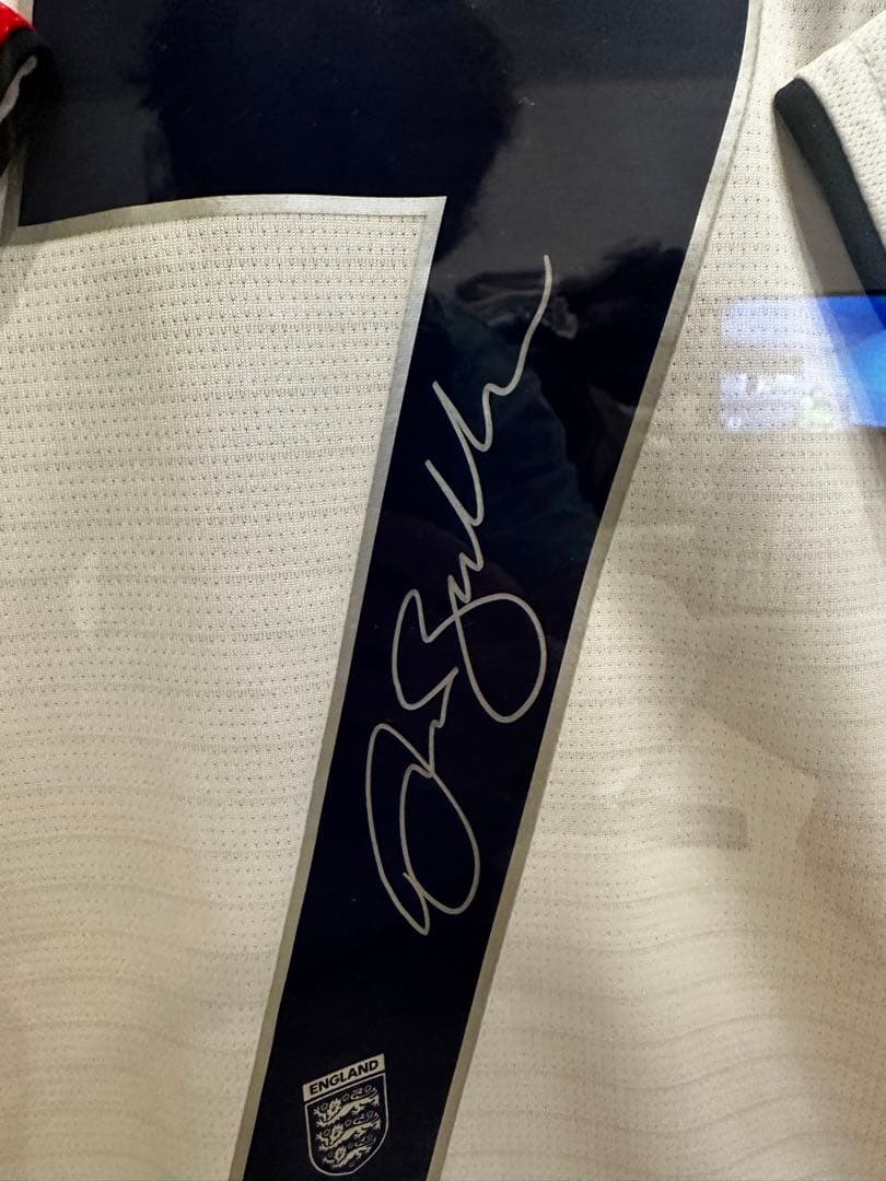 【希少】デイビット・ベッカム サイン入り ユニフォーム 額縁付き