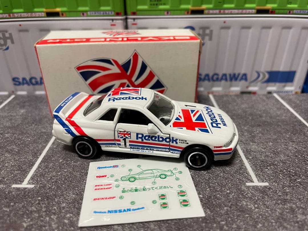 トミカ Reebok特注　ReebokスカイラインGT-R シールま未貼