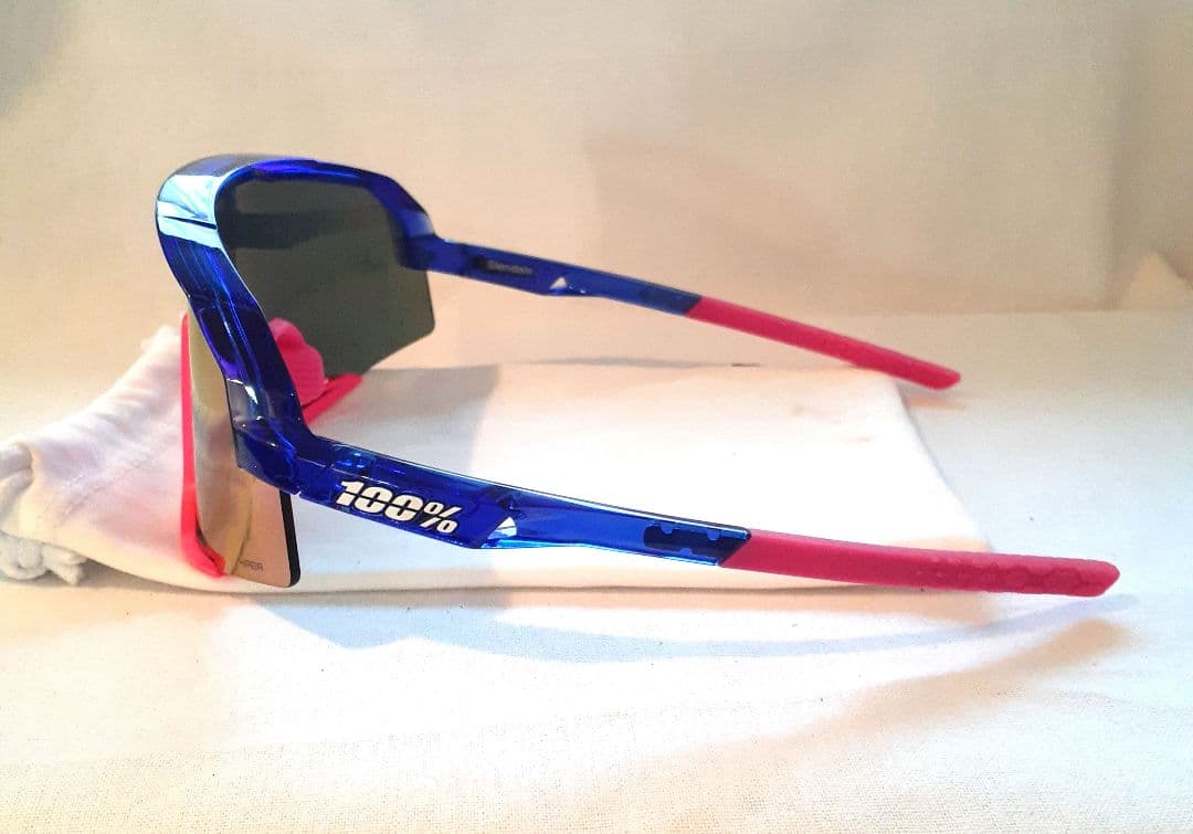 100% Slendale クリアブルー ピンク ワンハンドレッド サングラス
