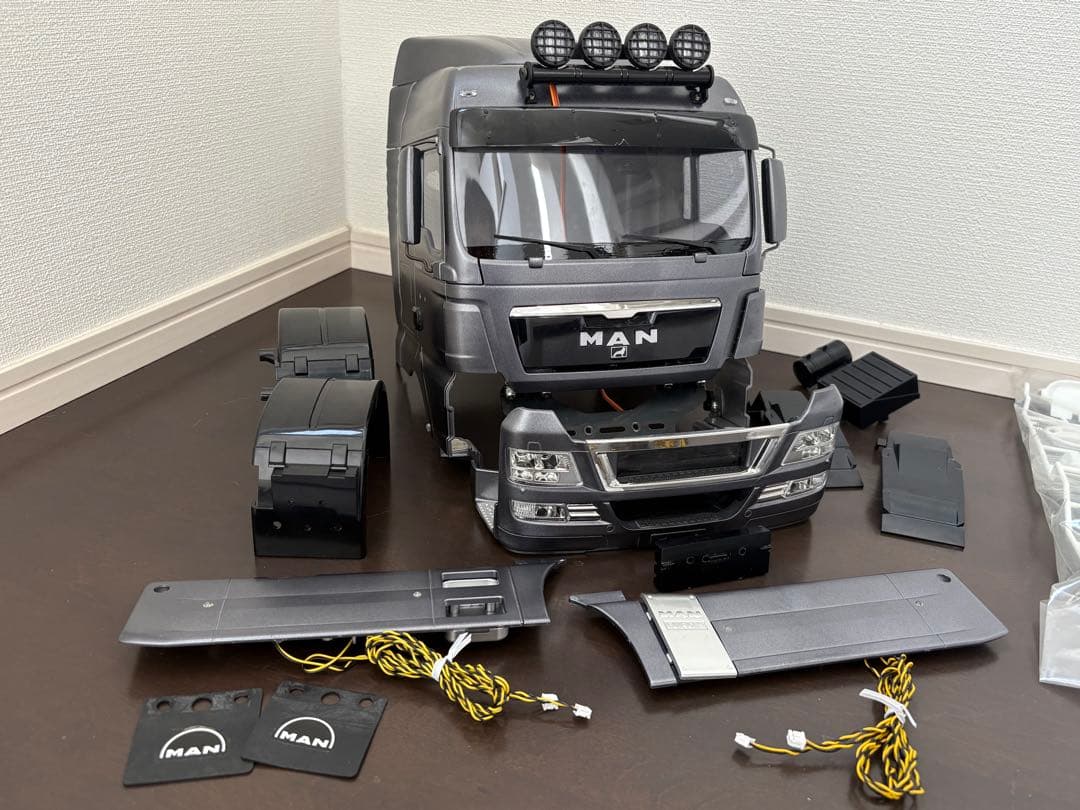 タミヤ　1/14 MAN 4×2用パーツSET