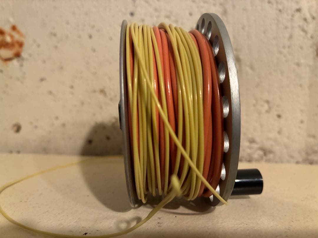 【HARDY】THE HUSKY 3 3/8 ハスキー　スペアスプール　ライン付