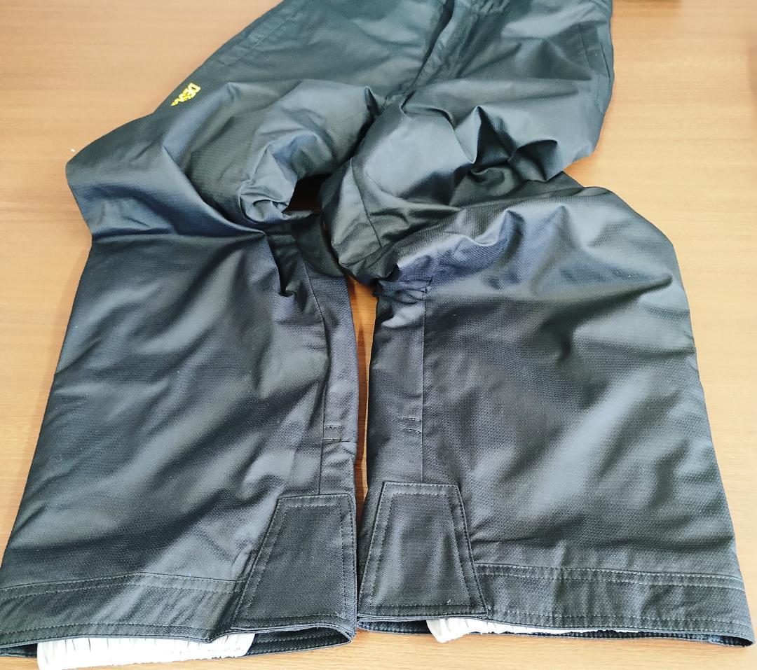 美品　デサント　上下セットアップ　スキー　スノーボード　ウェア　150 ㎝　男女