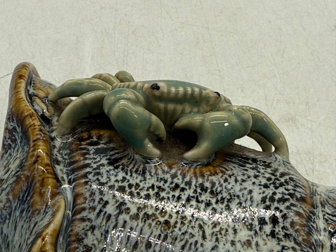 中国　鈞釉　螺に蟹　石湾窯花入　送料込み251114