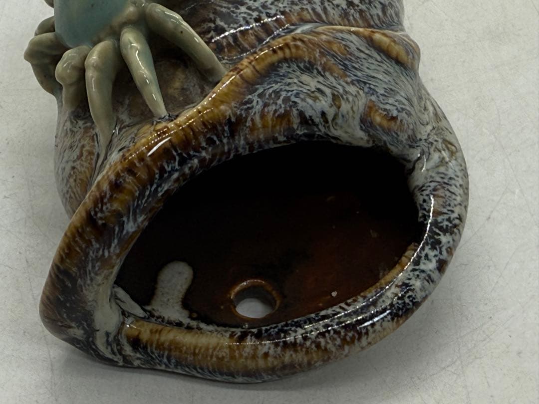 中国　鈞釉　螺に蟹　石湾窯花入　送料込み251114