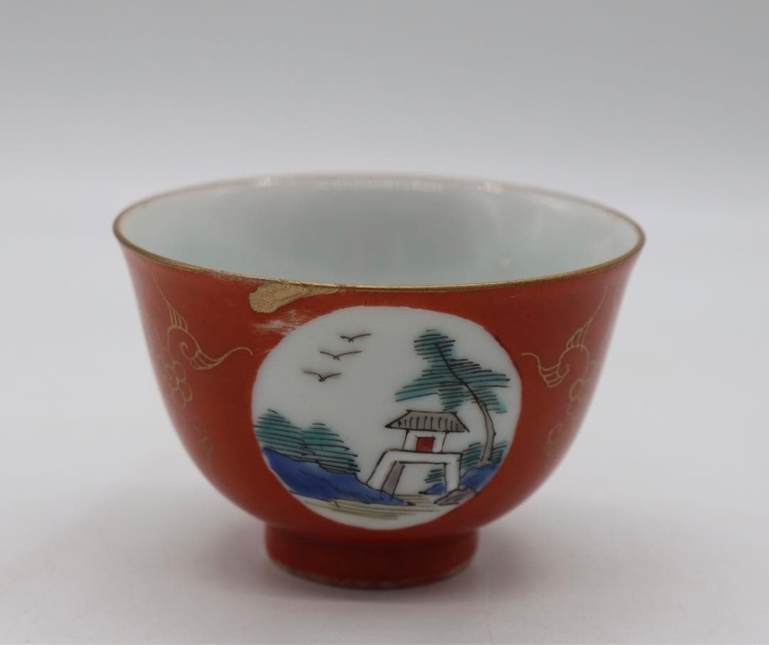 中国　紅釉金彩　粉彩湯呑み2点　茶器　送料込み0531