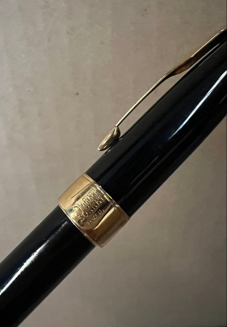 Parker 万年筆 黒色 ゴールド装飾