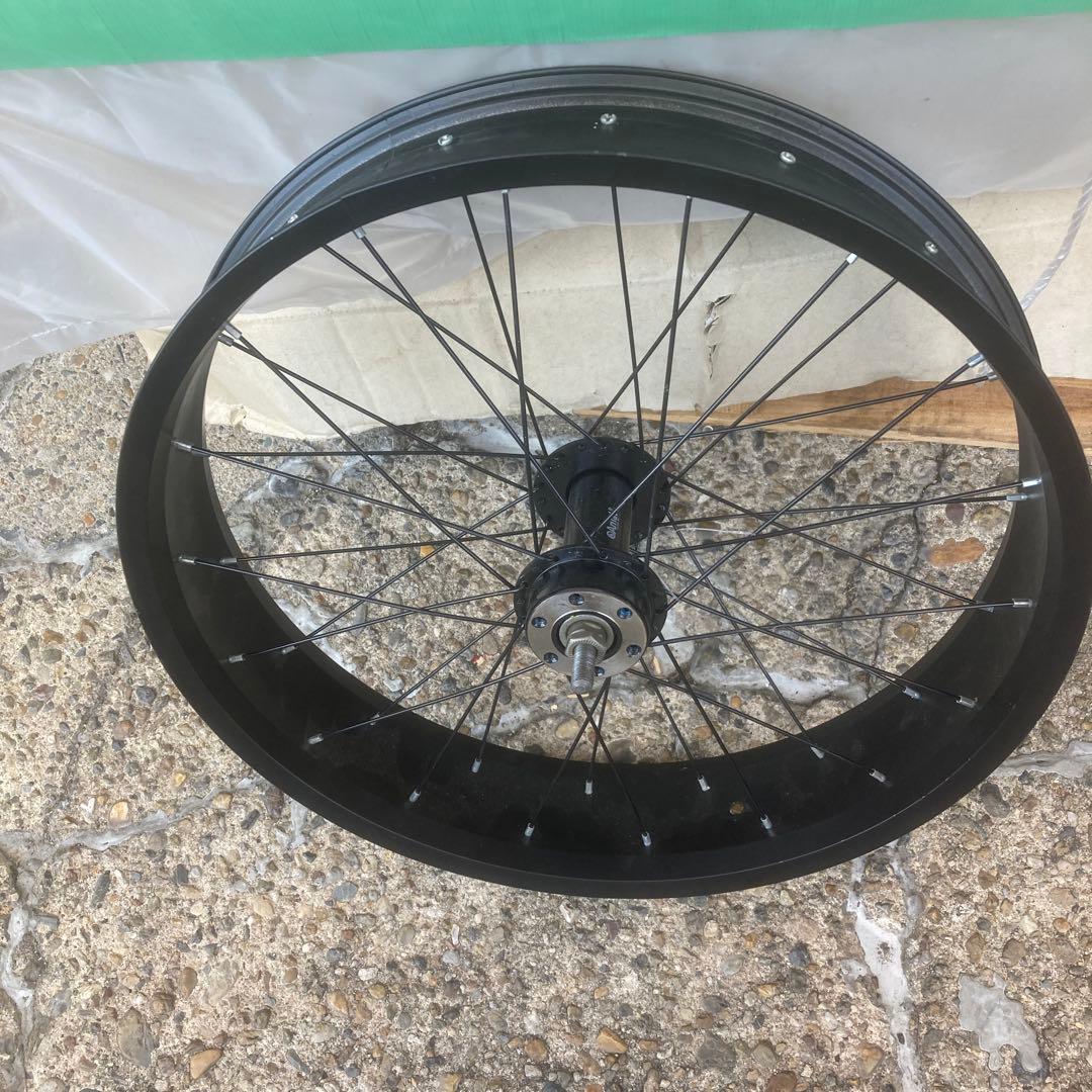 フロントスペアホイール有り人力or電動ファットバイク