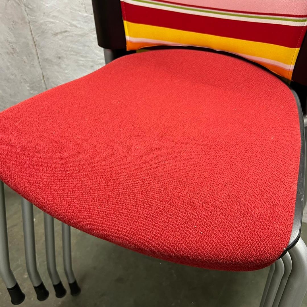 プラス ミーティングチェア スタッキング可 定価1脚6万 Y0481