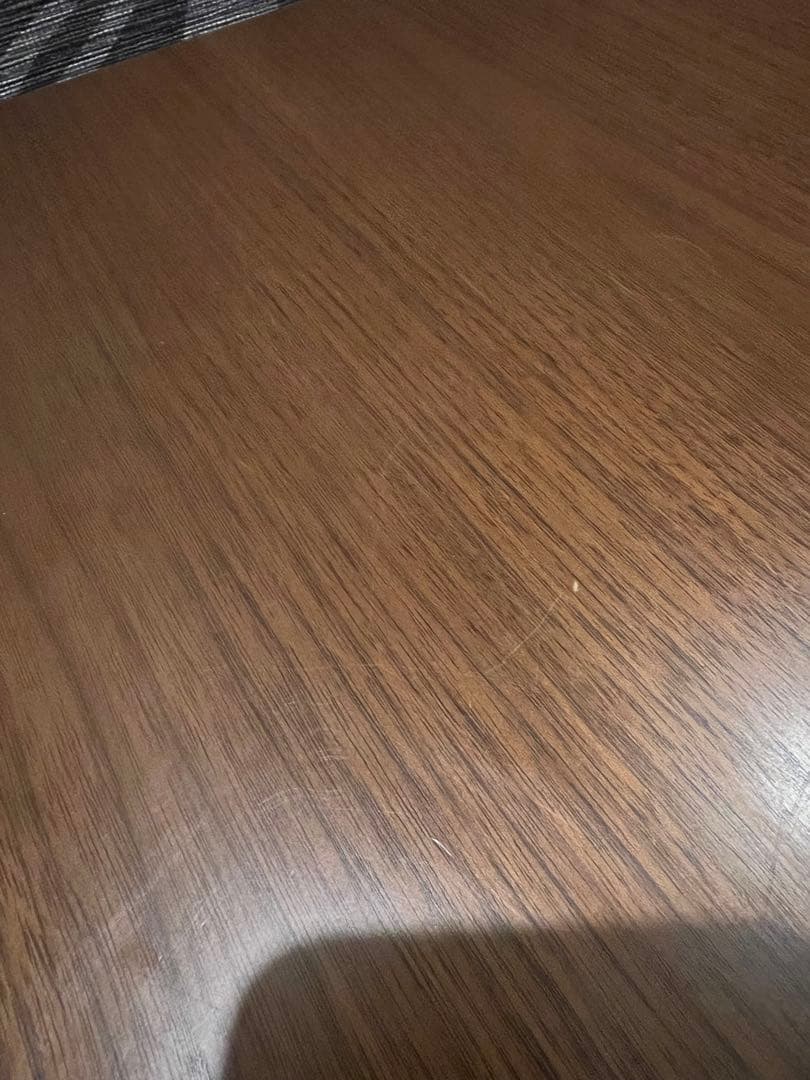 ブラウン木製長方形テーブル