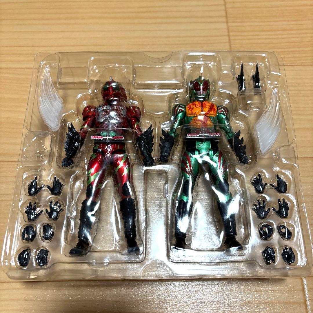 【美品】S.H.Figuarts 仮面ライダーアマゾンズ 最後ノ審判セット