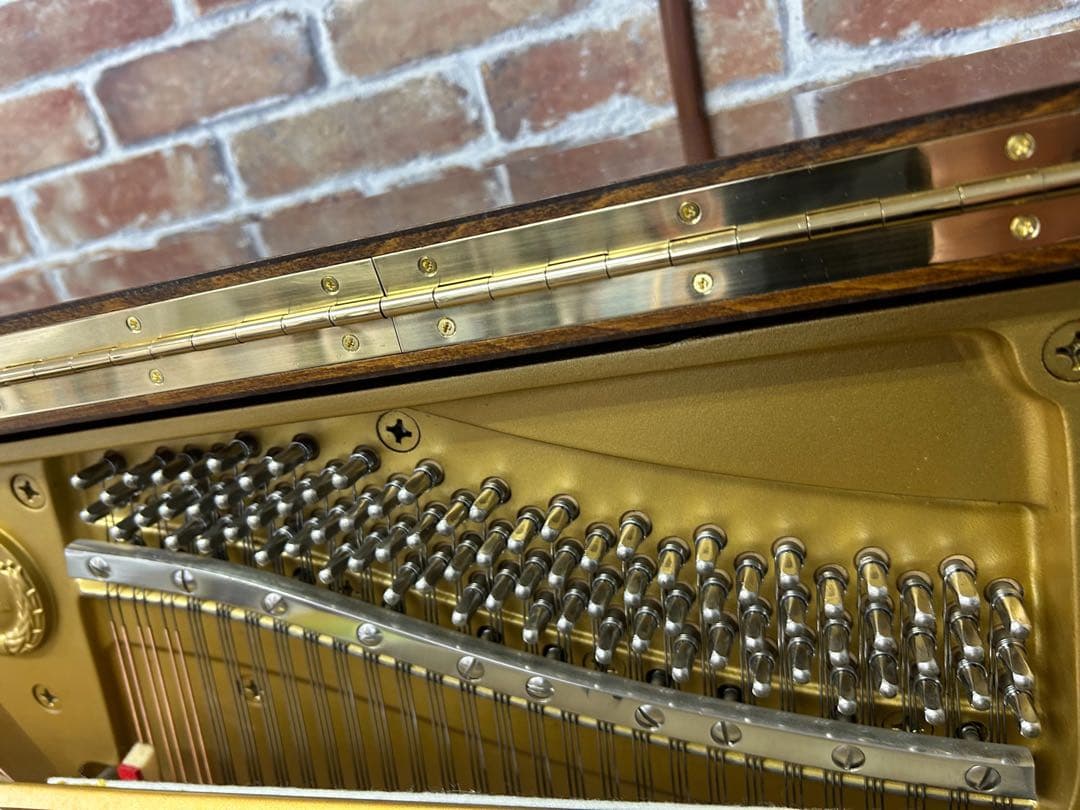 ヤマハ　アップライトピアノ　W102BW 1984年整　リニューアル　極上品です