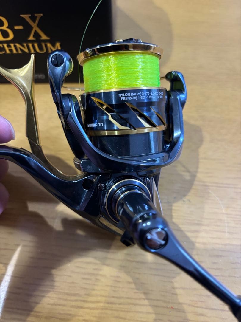 SHIMANO テクニウム2500DXG 右ハンドル