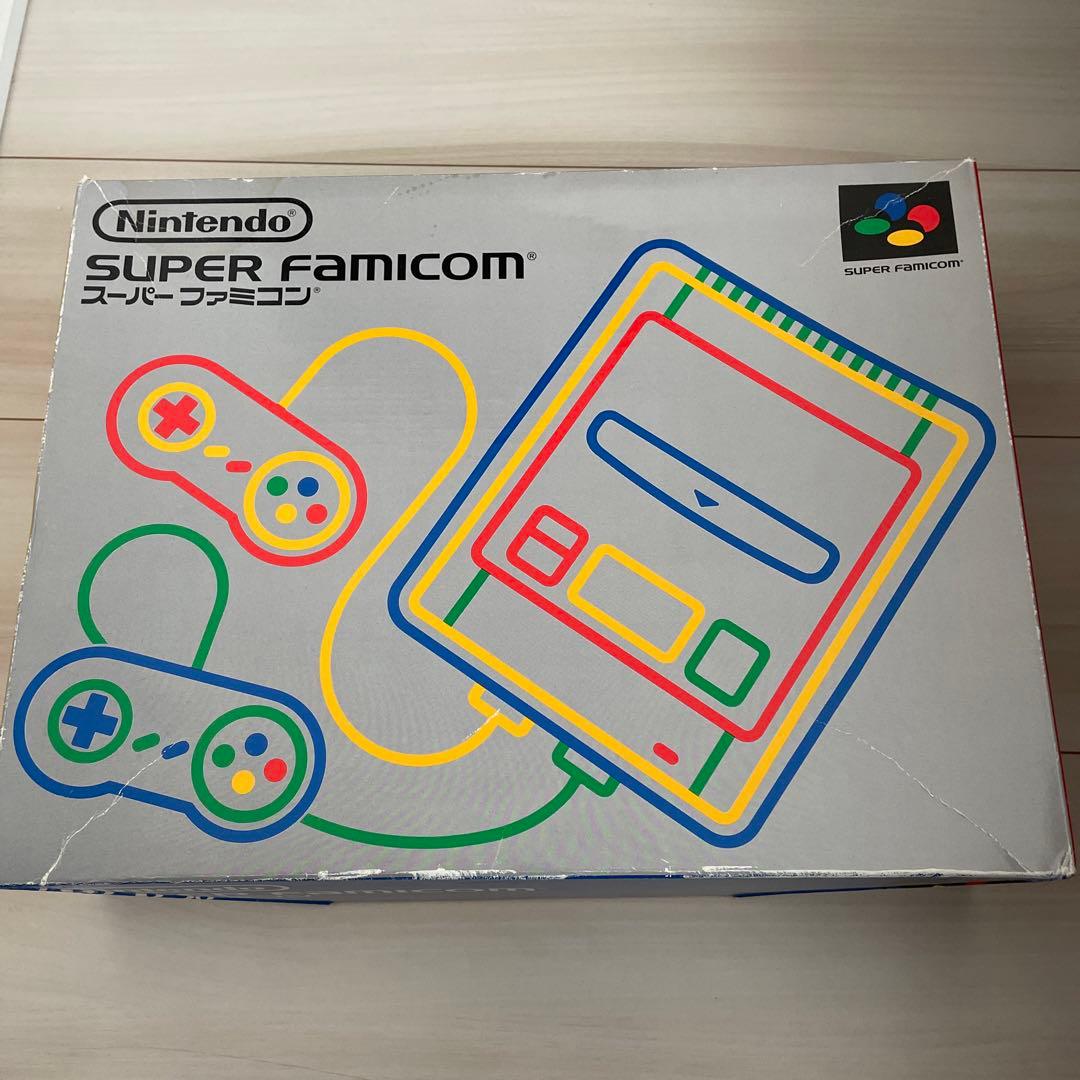 【Z47】初代スーパーファミコン本体　Nintendo 新品未使用品