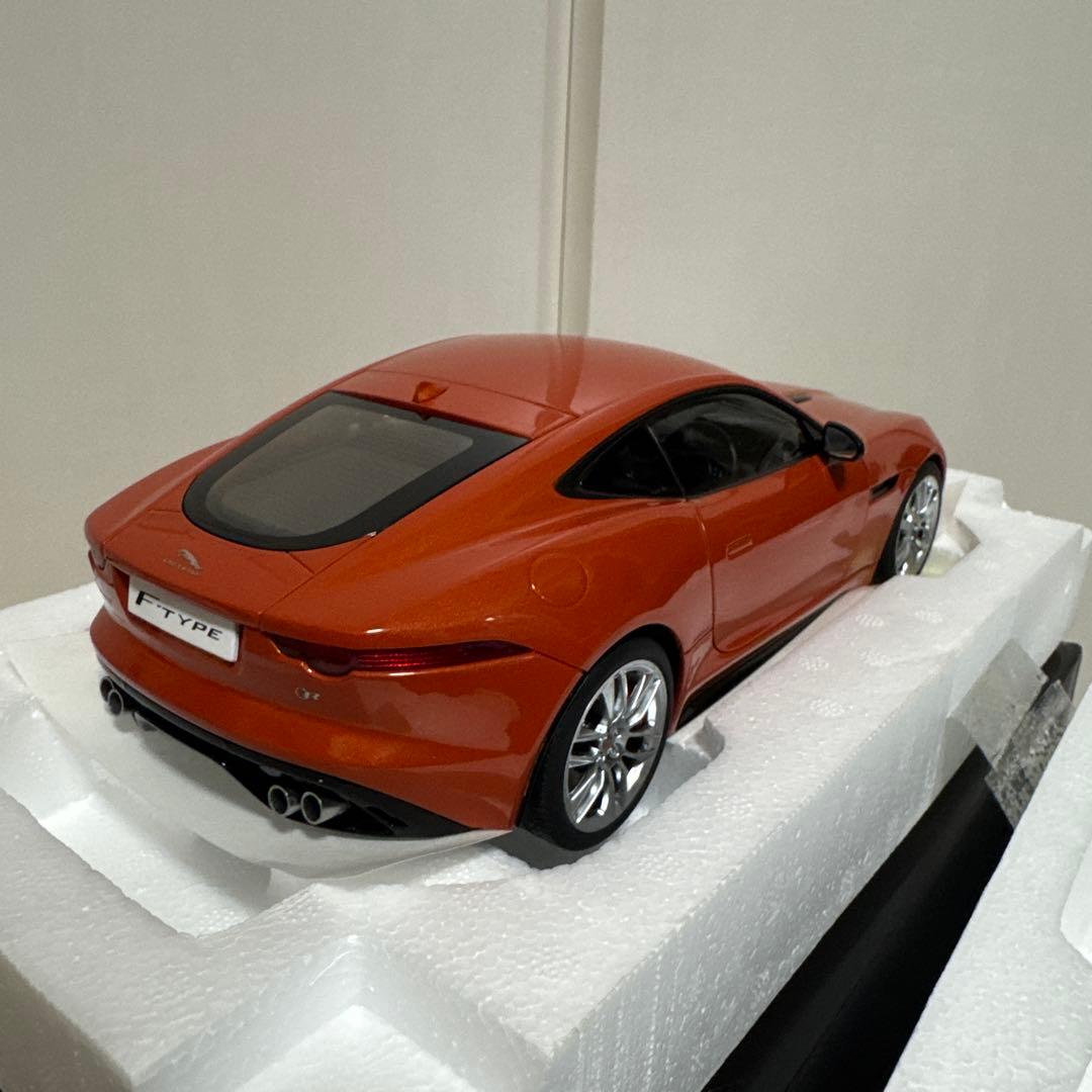 Autoart 1/18 ジャガー F-TYPE Rメタリックオレンジ