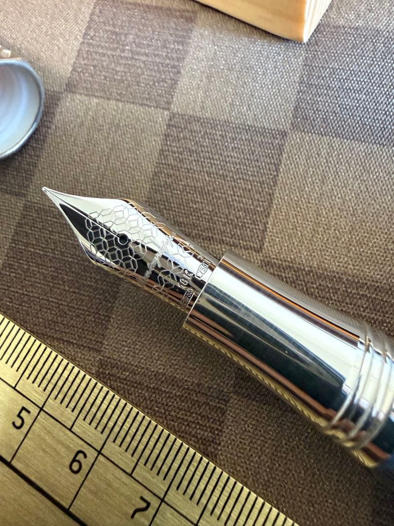 モンテグラッパ万年筆、未使用品