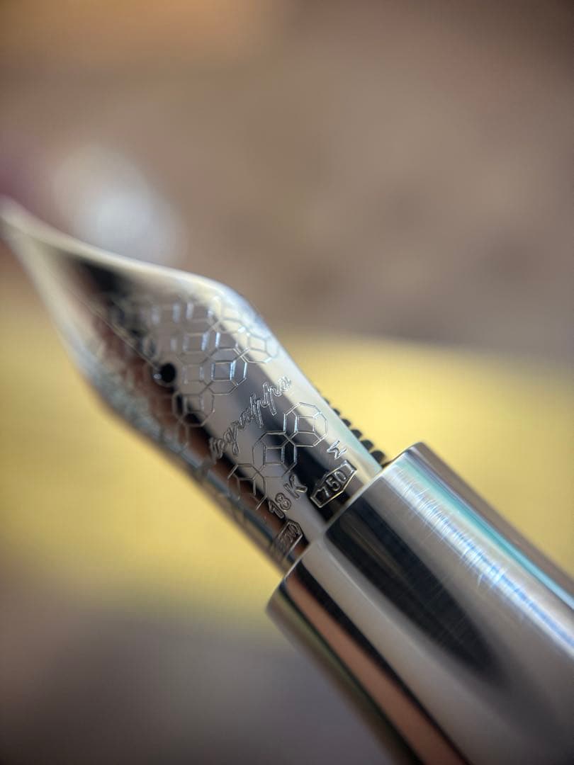 モンテグラッパ万年筆、未使用品