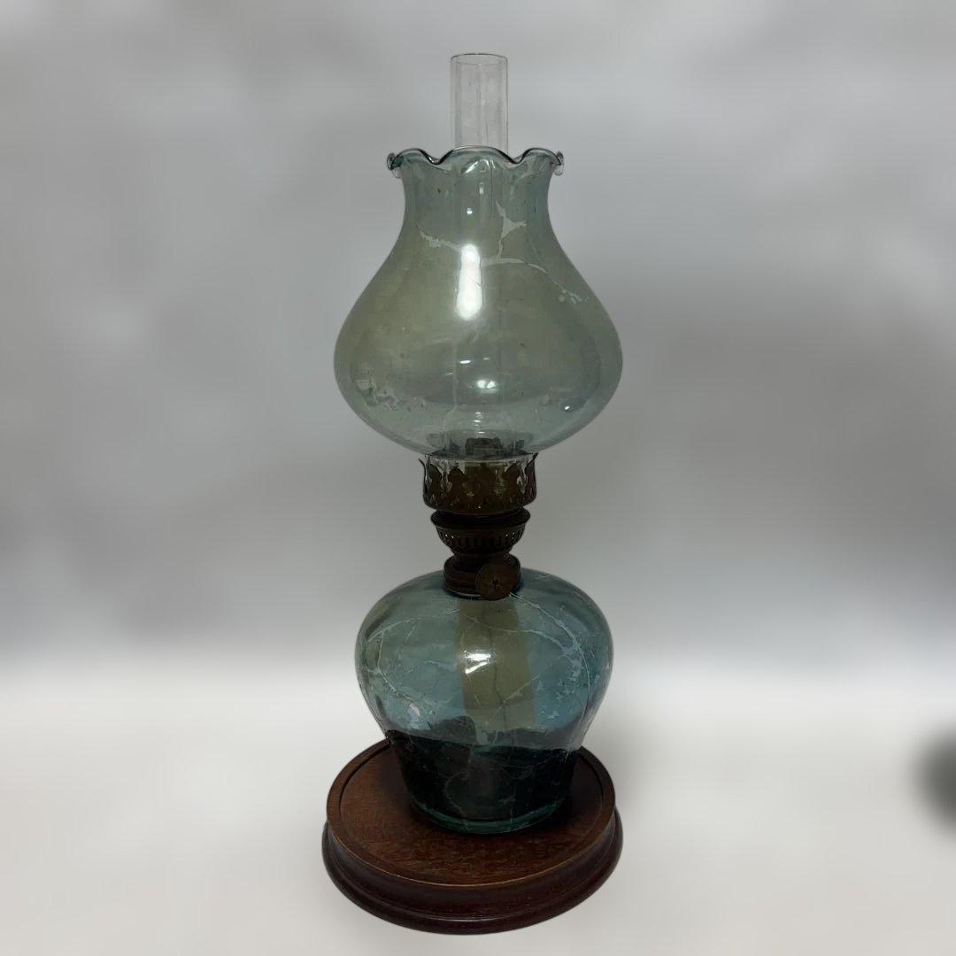 明治時代から100年以上経過しておりアンティーク希少レトロオイルランプ台付き