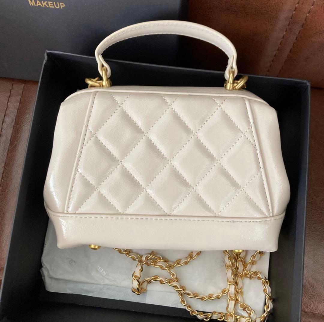 シャネル　ノベルティ　ショルダーバッグ