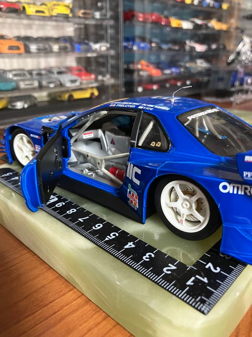 マッスルマシーンズ　日産スカイラインGTR R34 カルソニック　1/24
