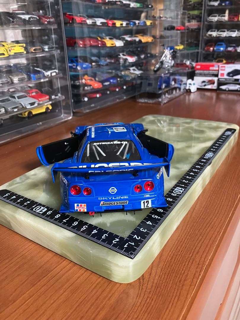 マッスルマシーンズ　日産スカイラインGTR R34 カルソニック　1/24